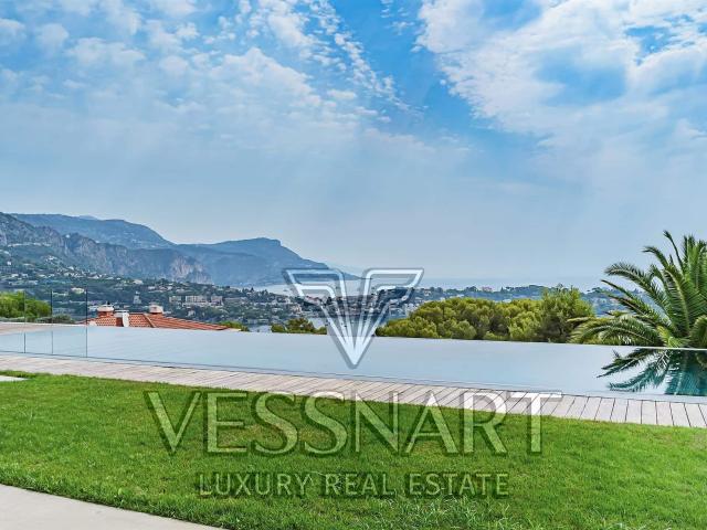 Villa contemporaine face à Saint Jean Cap Ferrat 400m² Nice