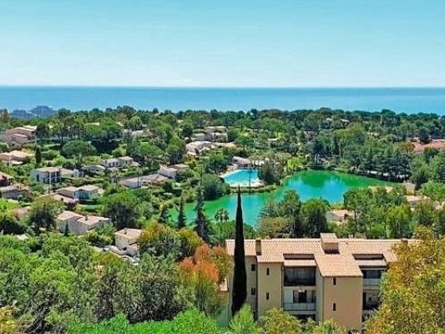 VILLA CONTEMPORAINE HAUTS DE VAUGRENIER