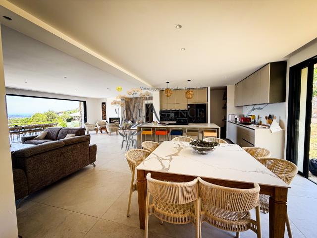 VILLA CONTEMPORAINE LUMIO