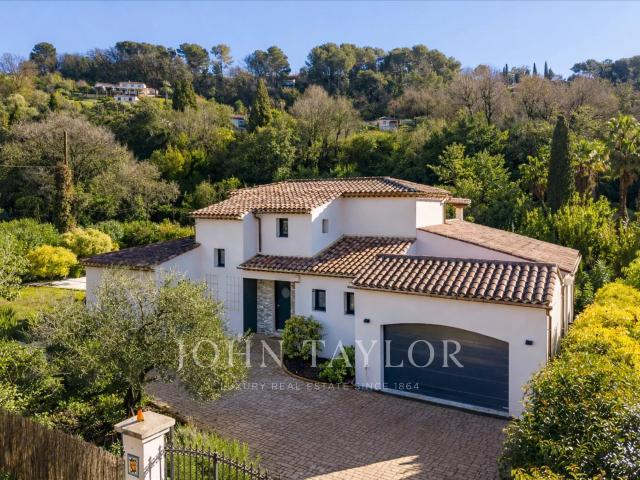 Villa contemporaine rénovée au calme à Saint Paul de Vence 263m² Saint Paul de Vence