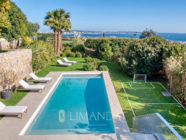 Villa Contemporaine Vue Mer À Pied Des Plages 220m² Cannes