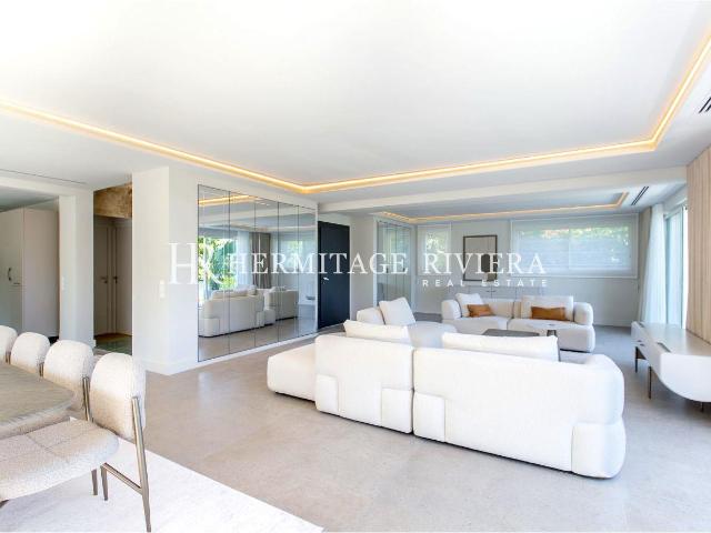 Villa Contemporaine Vue mer Piscine Près de Plage et C. 320m² Cap d'Antibes