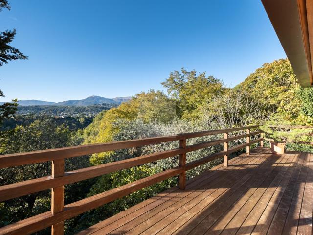 Villa contemporaine 327m2 Saint Paul de Vence 327m² Saint Paul