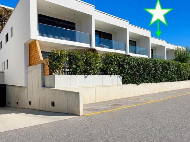 Villa contemporaine 5.5 pièces à louer à Gravelone commune de Sion