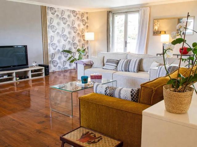 Villa contemporaine 6 pièces à Saint Méard de Gurçon