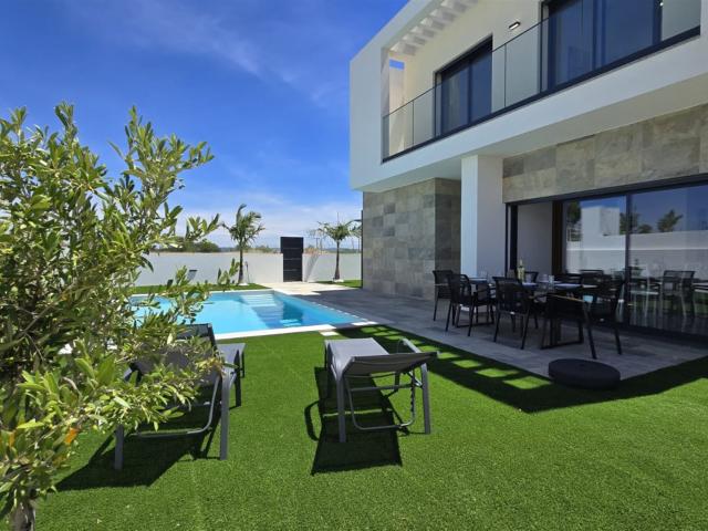Villa Contemporânea de Luxo em Armação de Pêra, Algarve 115m² Armação De Pêra