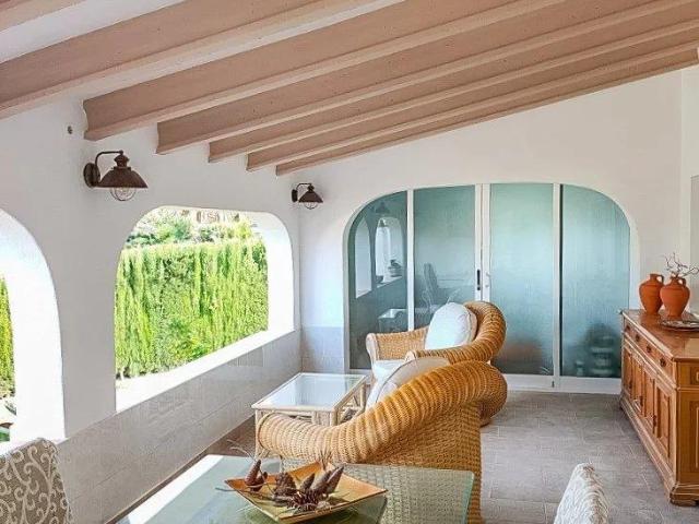 Villa con apartamento independiente en venta en Jávea 314m² Jávea Xabia