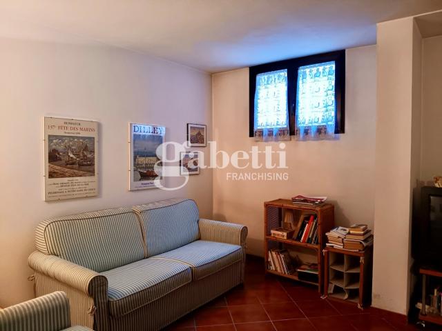 Villa con box a Firenze