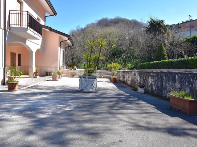 Villa in vendita a Manocalzati