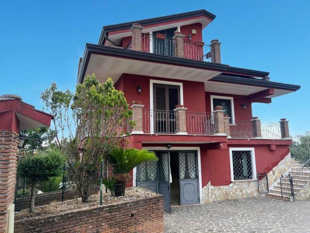 Villa con box doppio a Piedimonte Matese