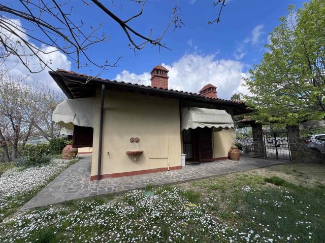 Villa con box in via bolognese, Firenze