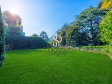 Villa con giardino