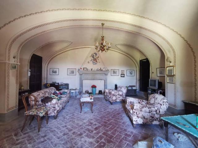 Villa con giardino, Collesalvetti parrana san giusto