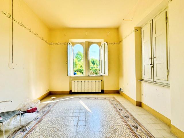 Villa con giardino, Camaiore lido di