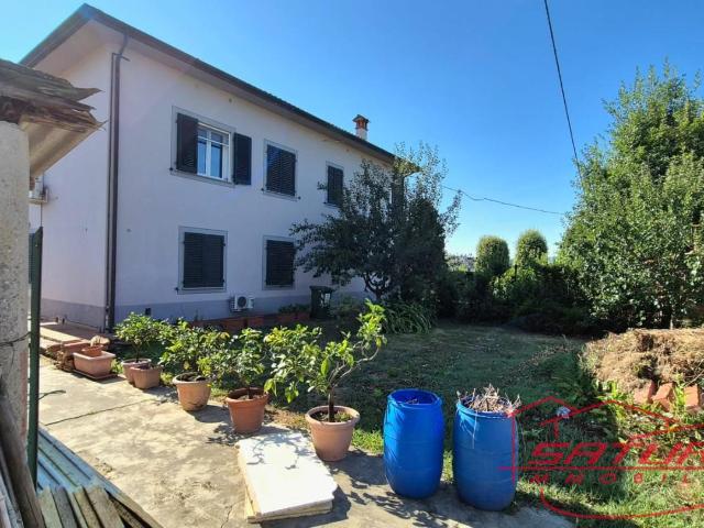 Villa con giardino, Capannori san colombano