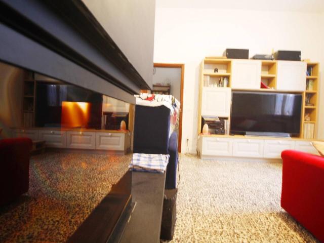 Villa con giardino, Capraia e Limite limite