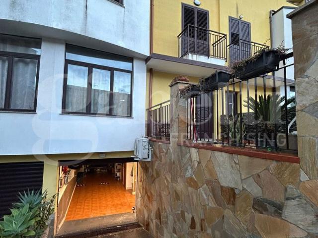 Villa con giardino a Torregrotta