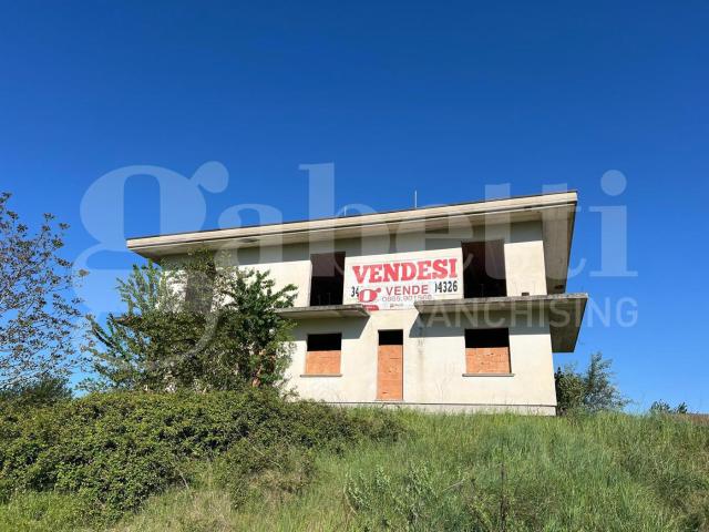 Villa con giardino a Venafro