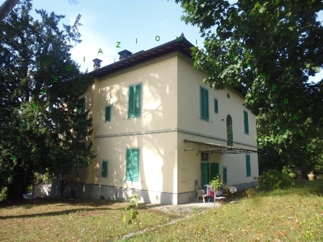 Villa con giardino a Vicchio