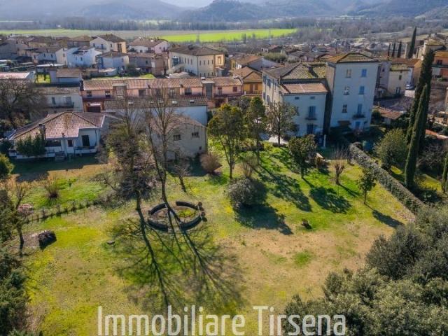 Villa con giardino a Attigliano