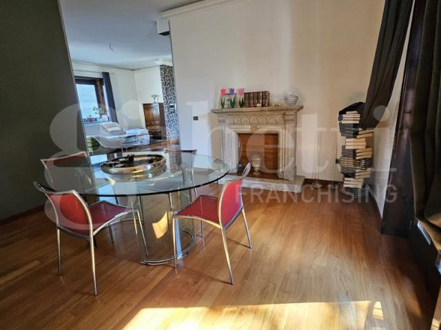Villa con giardino a Avellino