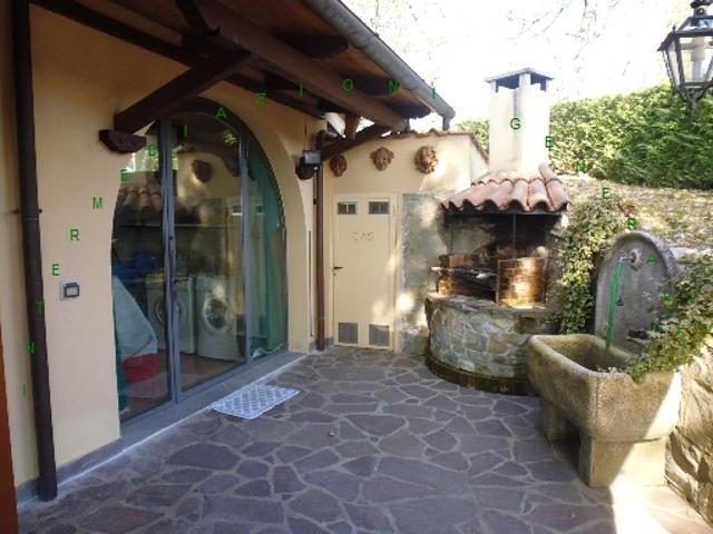 Villa con giardino a Barberino di Mugello