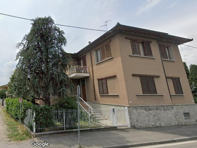 Villa con giardino a Broni