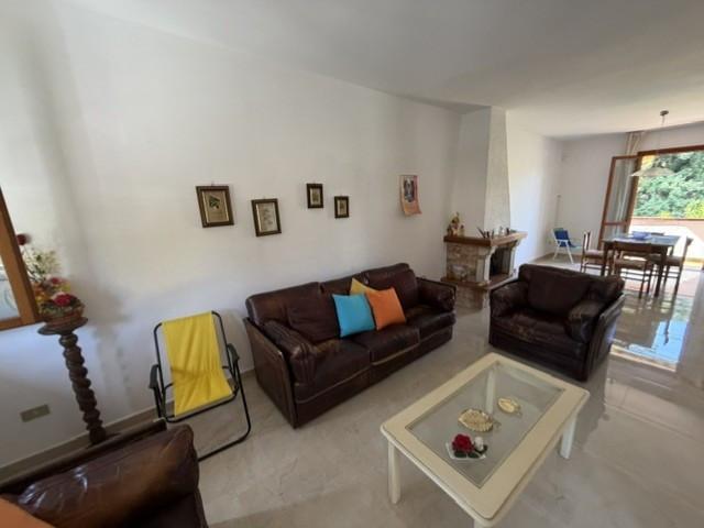 Villa con giardino a Calci