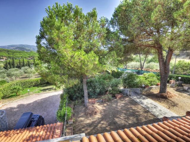 Villa con giardino a Capoliveri