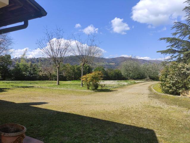Villa con giardino a Carmignano