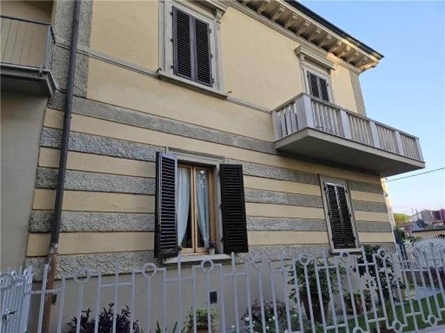 Villa con giardino a Castelfiorentino