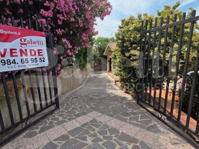 Villa con giardino a Castiglione Cosentino