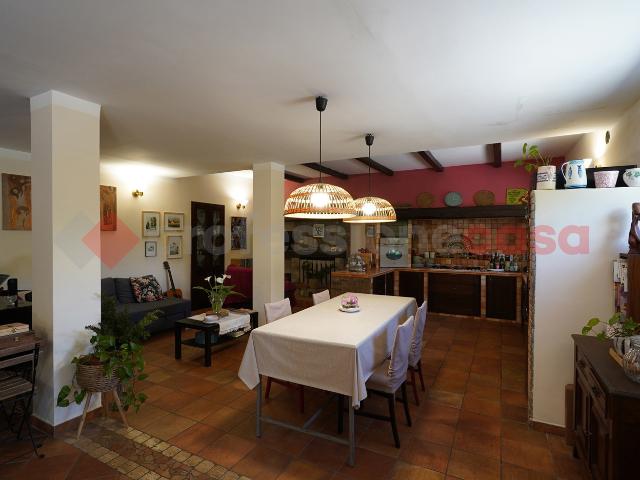 Villa con giardino a Cassino