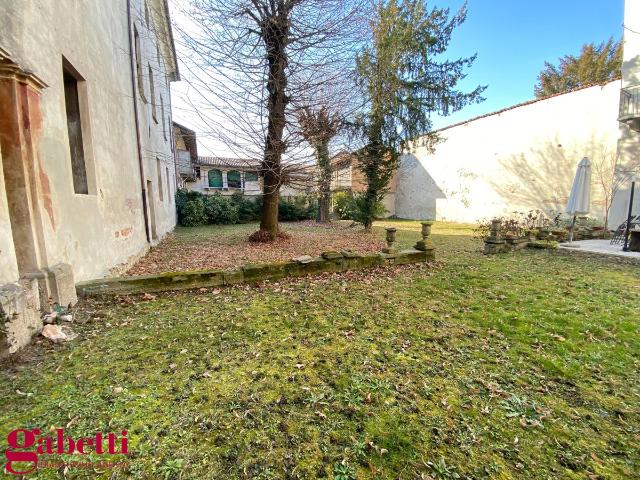 Villa con giardino a Cherasco