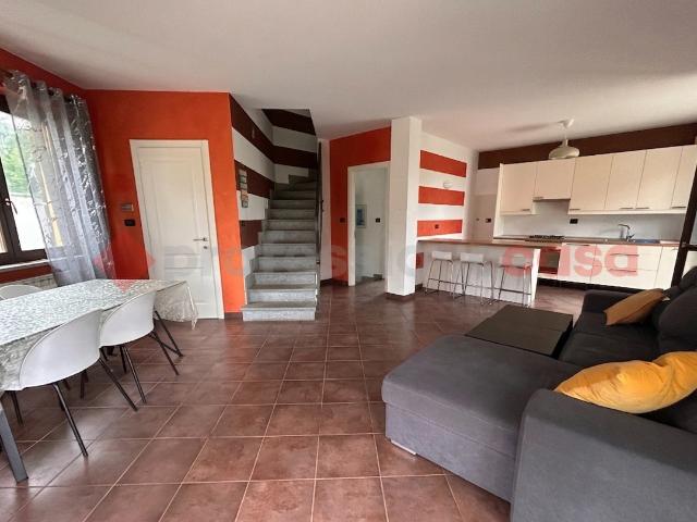 Villa con giardino a Cumiana