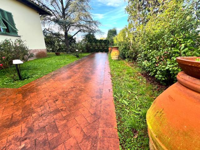 Villa con giardino a Empoli