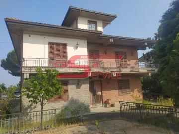 Villa con giardino a Lamporecchio