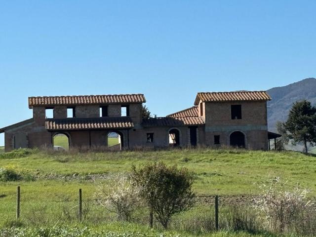Villa con giardino a Lajatico