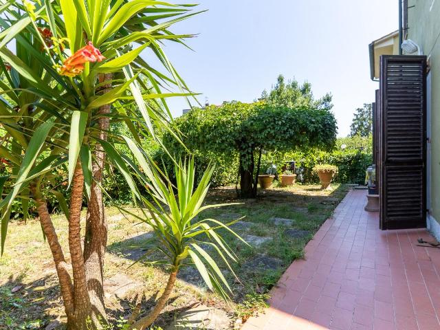 Villa con giardino a Lastra a Signa