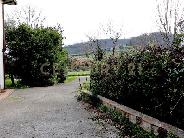 Villa con giardino a Lucca