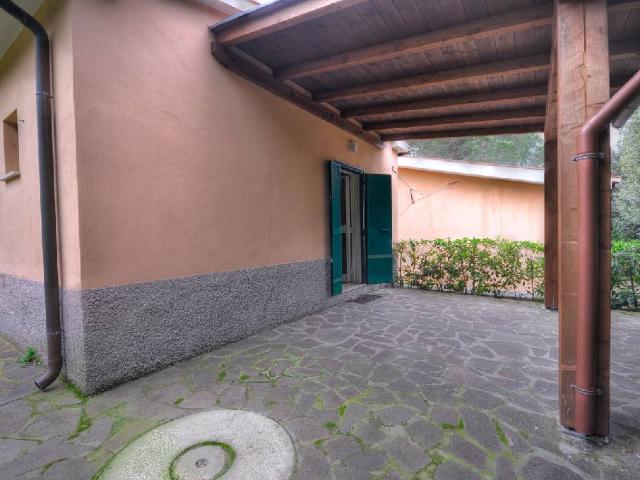 Villa con giardino a Marciana