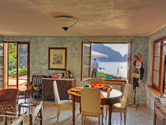 Villa con giardino a Marciana Marina