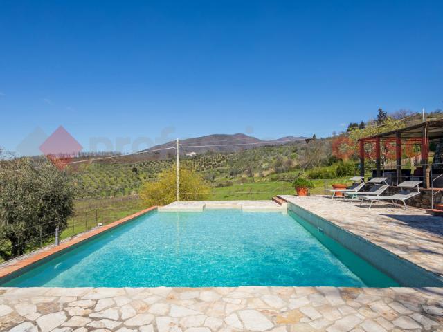 Villa con giardino a Montemurlo
