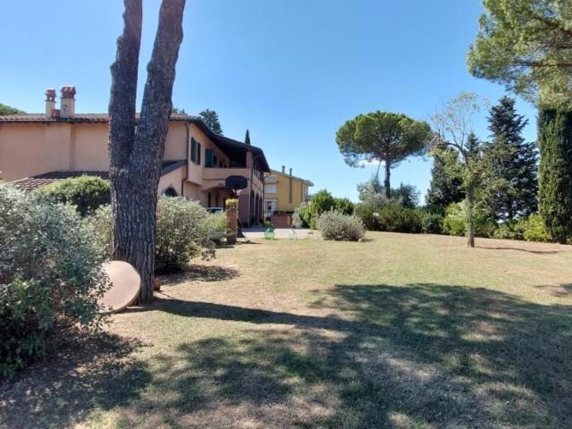 Villa con giardino a Montelupo Fiorentino