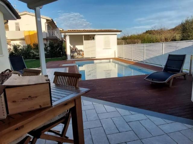 Villa con giardino a Montelupo Fiorentino
