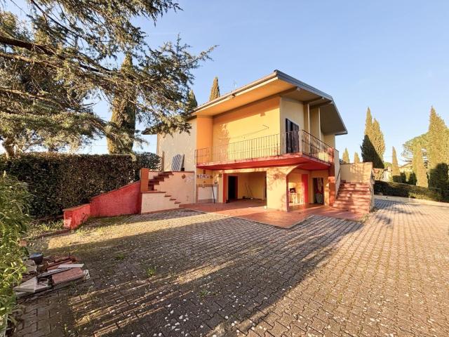 Villa con giardino a Montespertoli