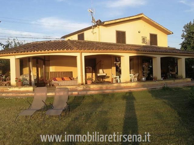 Villa con giardino a Orvieto