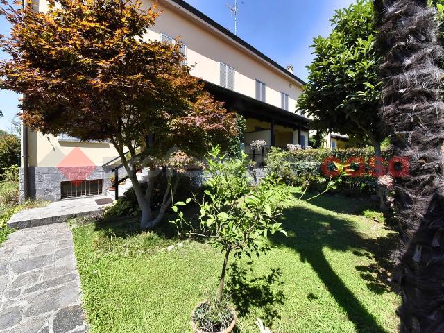 Villa con giardino a Paderno Dugnano