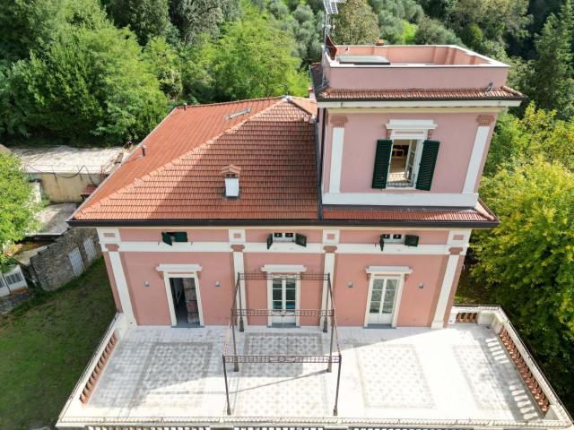 Villa con giardino a Pisa