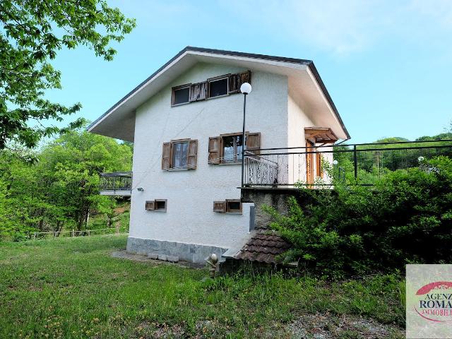 Villa con giardino a Pontinvrea